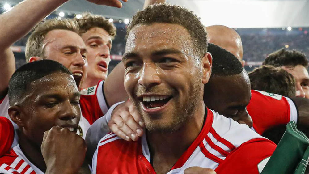 Cyriel Dessers (Feyenoord) is de topscorer van de Conference League 2022